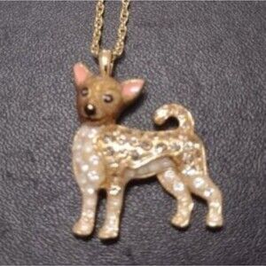 **Last Chance!Final Sale** The Bradford Exchange Swarovski Chihuahua pendant 20"